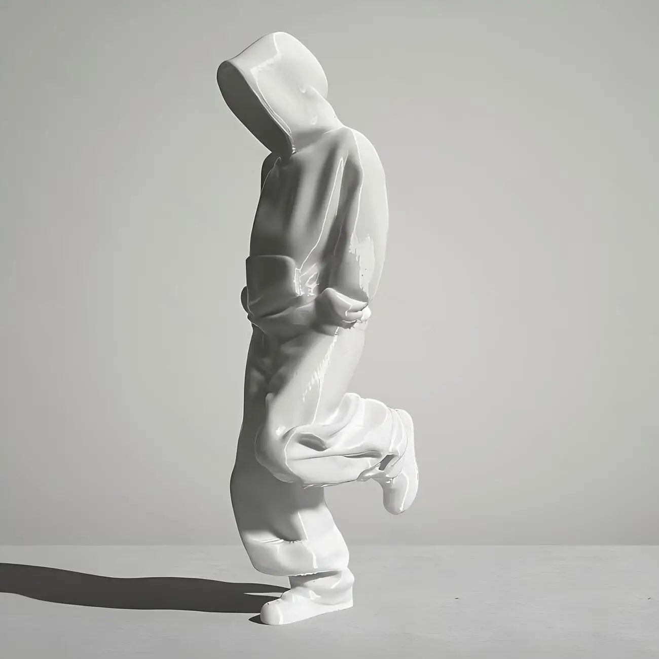 1/2pcs Faceless Thinker Model Set – Black & White Plastic Decor for Computer Desk, Hallway Collectors